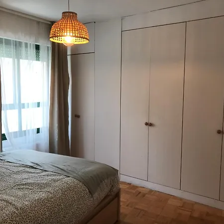 ,zona Actur Апартаменты