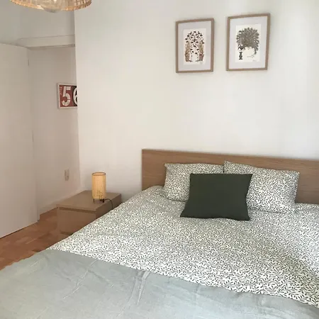 ,zona Actur Apartment